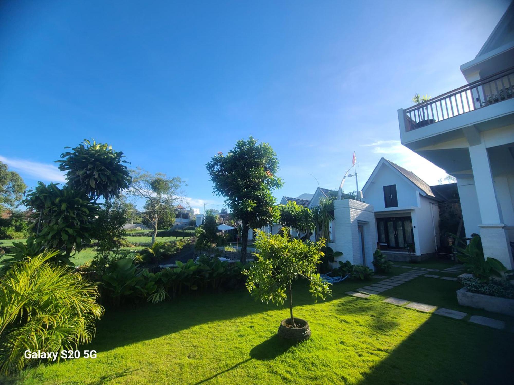 Couette-café Batur View *